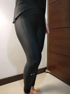 Under Armour 黑色運動長褲L