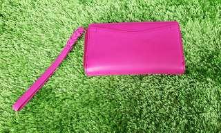Dompet HP fossil