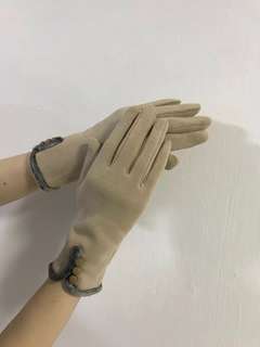 (Category: ) located in . Submitted by wintercoats (Listing ID 220946038, Image 1). Description: .