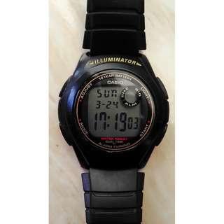 Jam tangan merek Casio F200 W