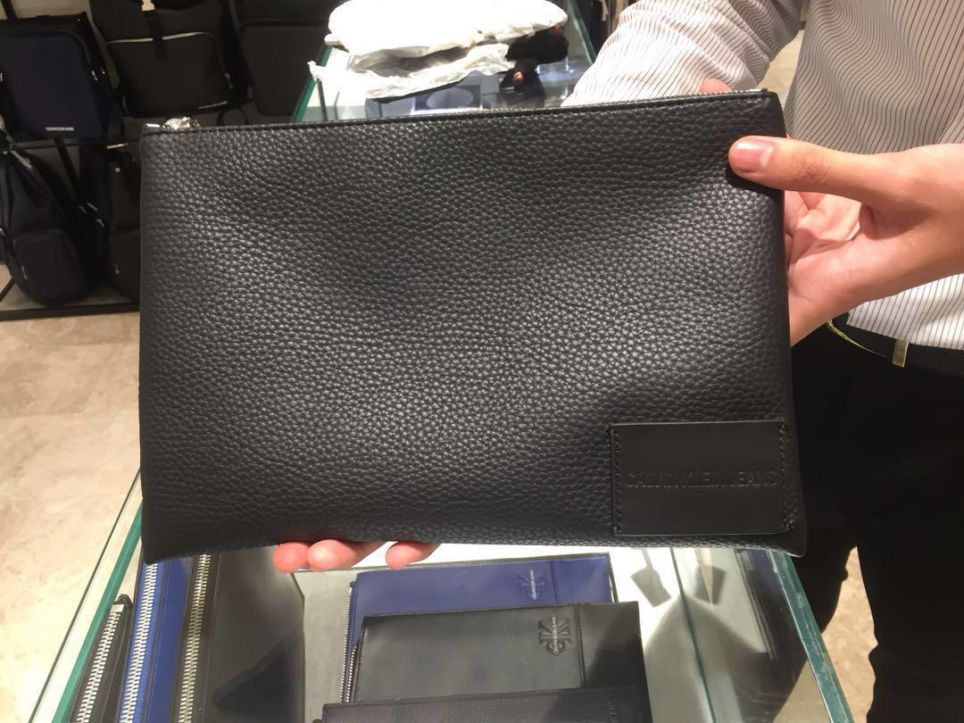 Calvin klein jeans clutch hotsell