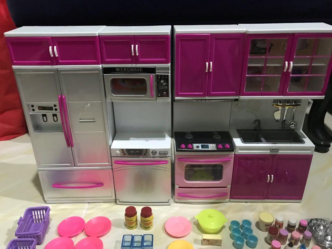 barbie doll kitchen set game