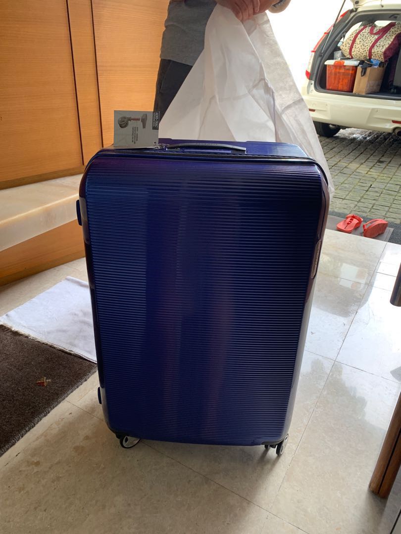 brand new samsonite arq Hobbies Toys Travel Travel Essentials Accessories on Carousell