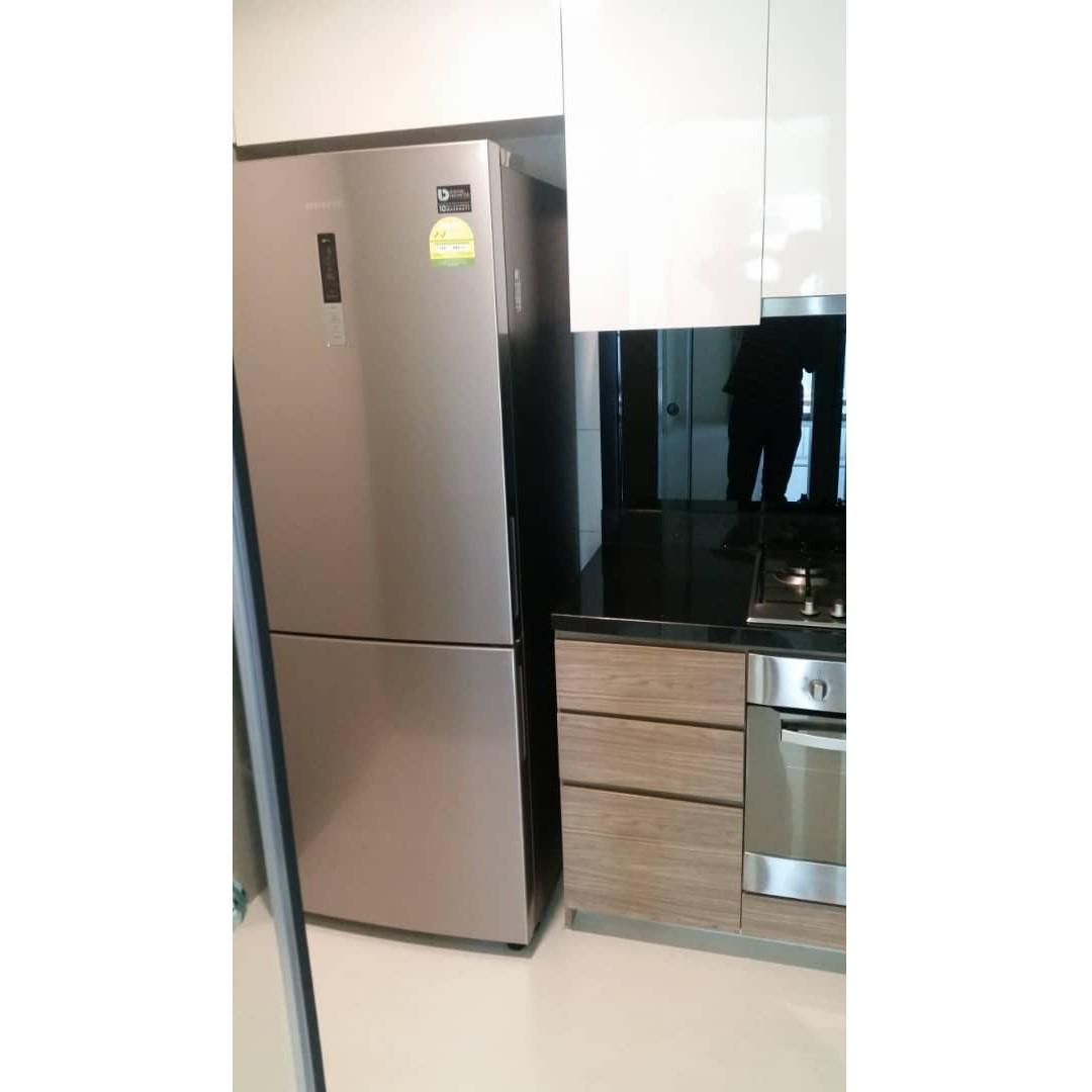 Common room available for Rent in Whitehaven, 5 minute walking to NUS