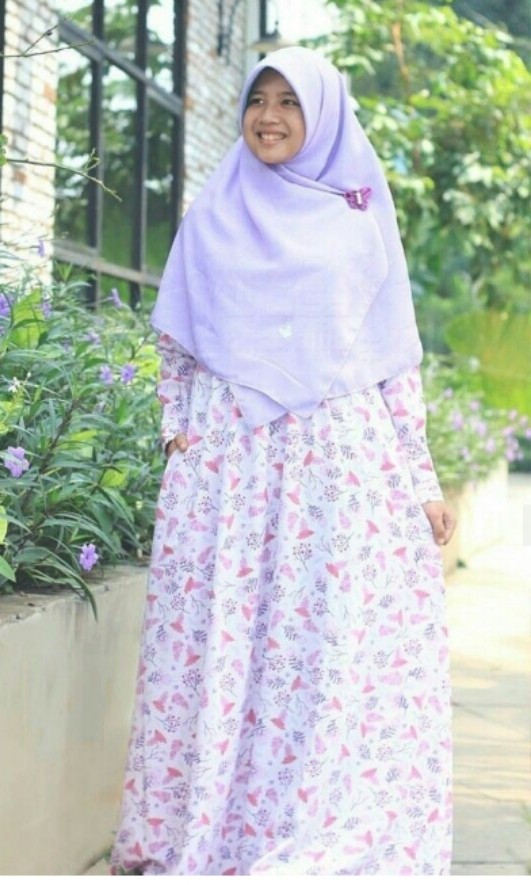Gamis Alila Hijab Alila Floral Gamis Fesyen Wanita Muslim Fashion Gaun Di Carousell