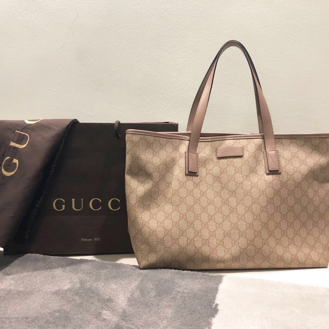 gucci gg supreme canvas tote bag