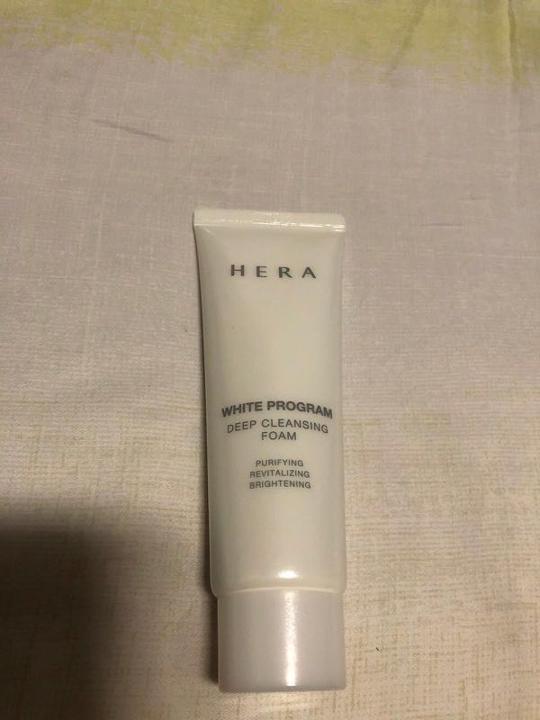 hera deep cleansing foam