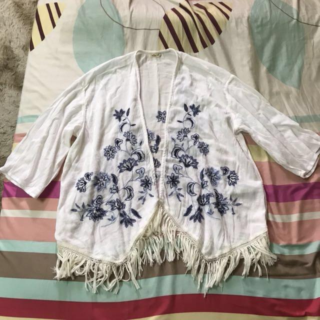 Hollister kimono store