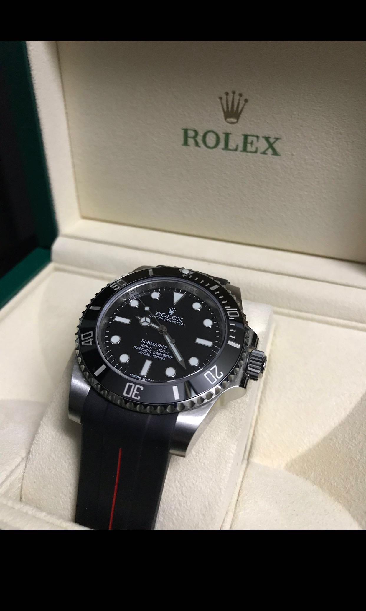 hourglass submariner
