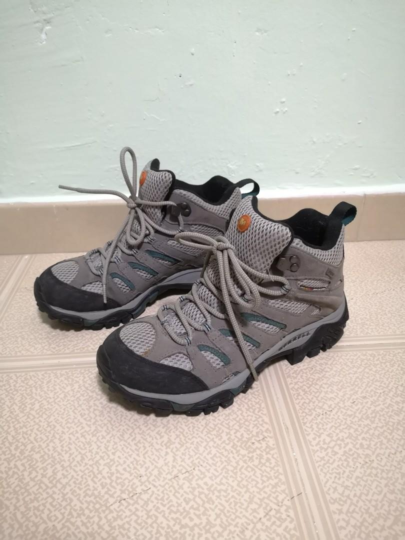 Merrell Vibram Goretex hiking shoes 