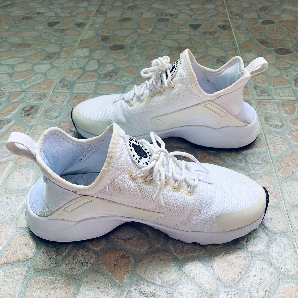 Nike Air Huarache Run Ultra Womens 819151 102 White Black Running Shoes Size 6.5