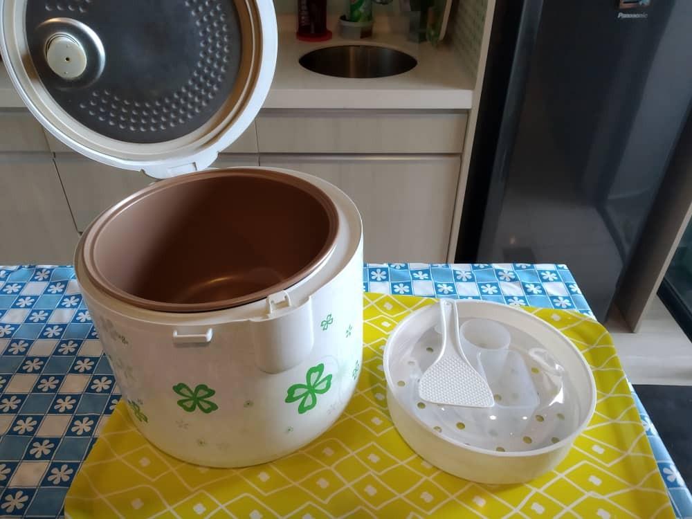 Philips HD3017 RICE COOKER Like New, TV & Home Appliances, Kitchen