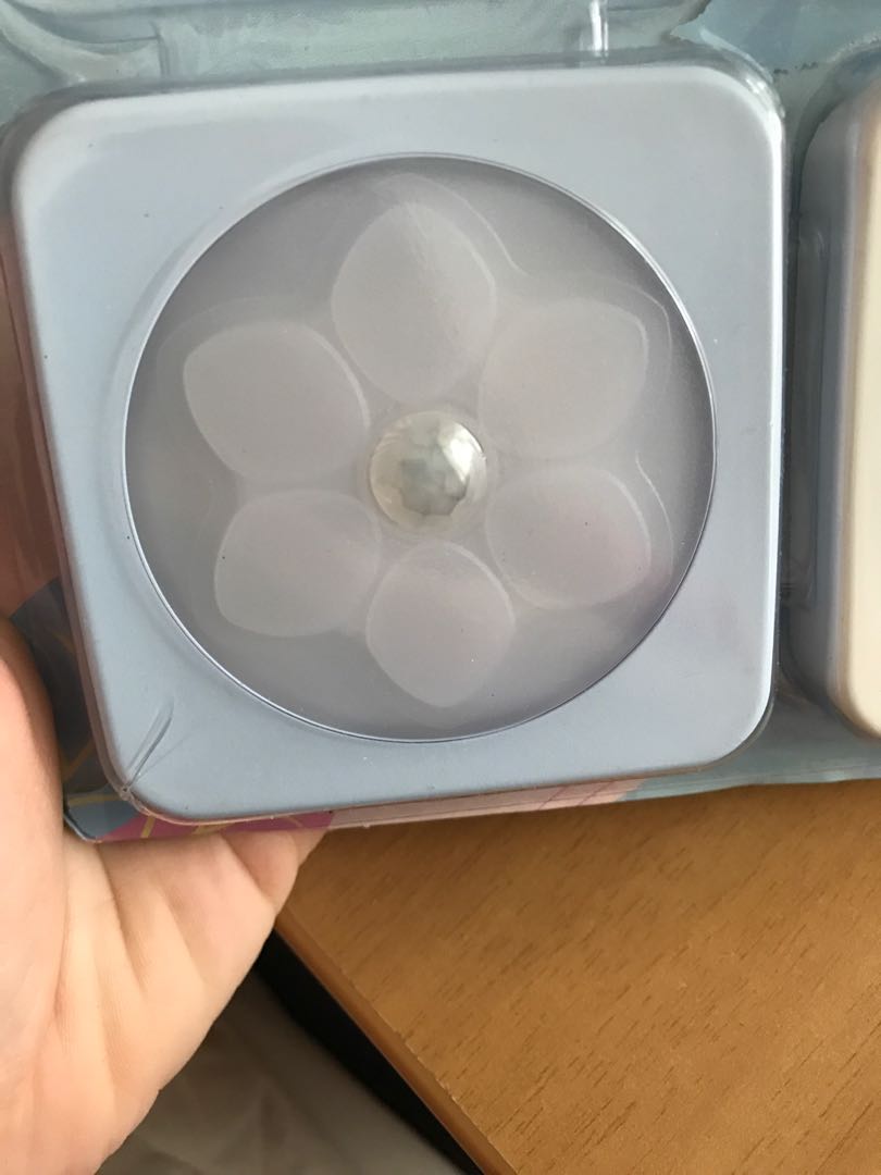 Sensor light (Category: Lighting) located in Singapore. Submitted by yeemun_0509 (Listing ID 220862126, Image 1). Description: New sensor light. Able to put in cupboard or drawer, staircases or any other places you like. Light on when detect movement. 2level adjustable brightness. Use 1 AAA battery. Magnet behind which you can stick on metal or hang it on. Pm if interested. Only meet up at Tiong Bahru MRT/ Bukit Batok mrt.