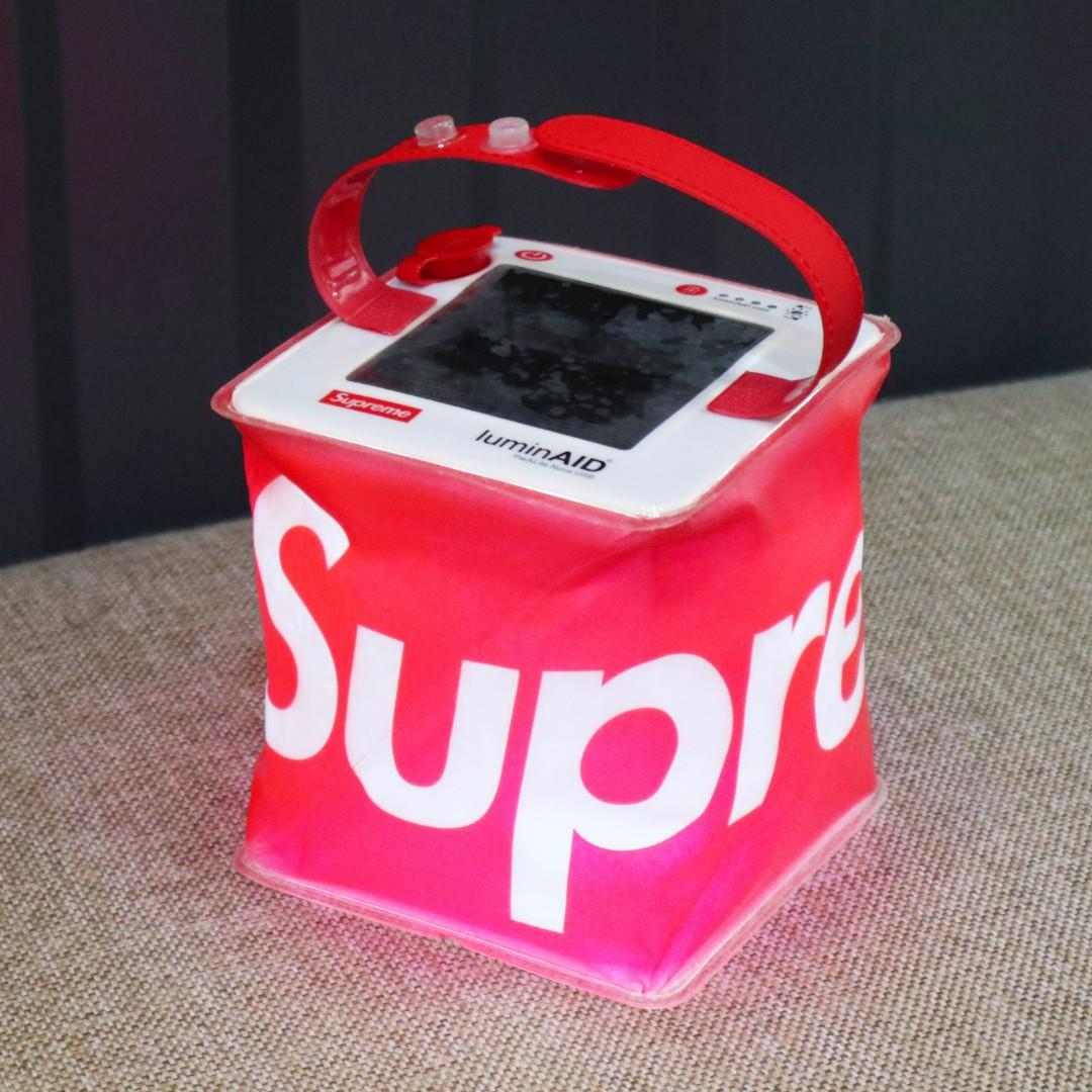 SUPREME x LUMINAID PACKLITE NOVA 手提露營燈, 手提電話, 電話及其他