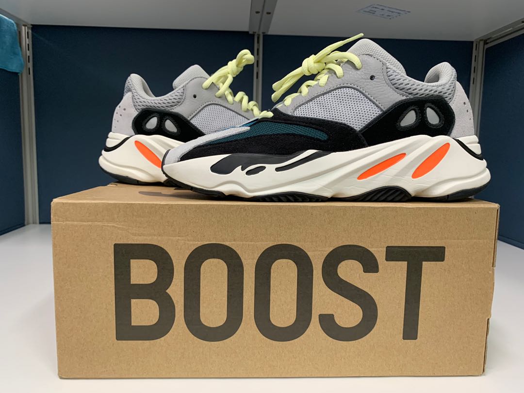 og yeezy 700