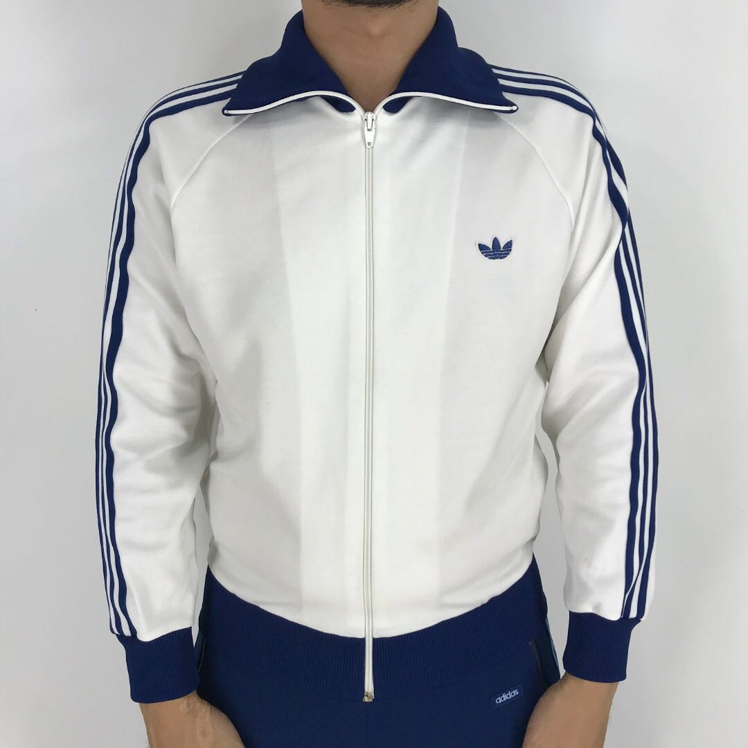 Adidas trefoil top vintage