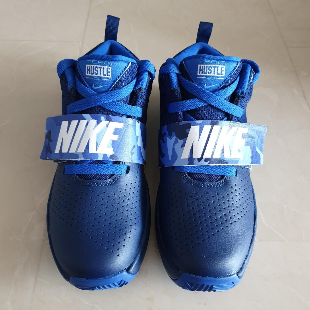 Nike team hustle deals d8 blue camo