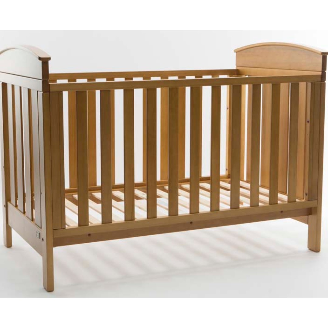 light wood cot