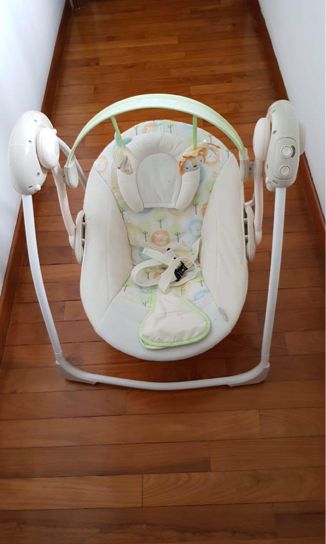 ingenuity swing flashing lights