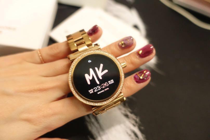 Michael kors smartwatch on sale mkt5022