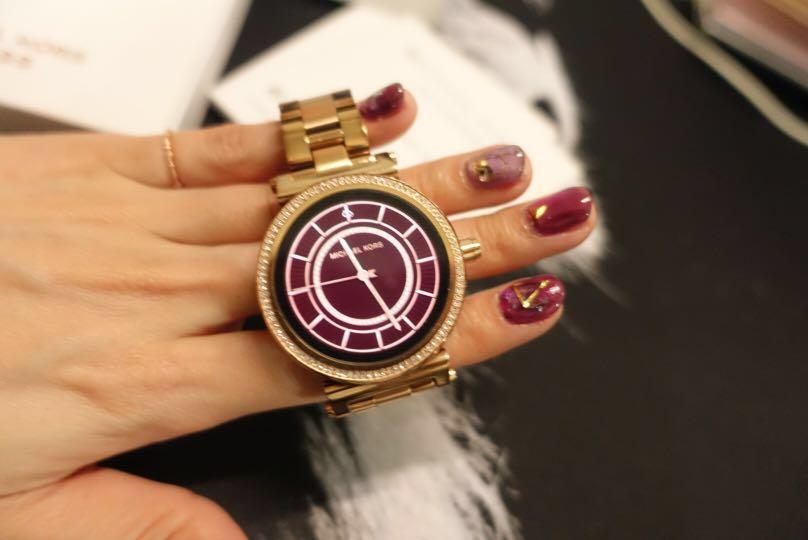 Michael kors smartwatch discount mkt5022