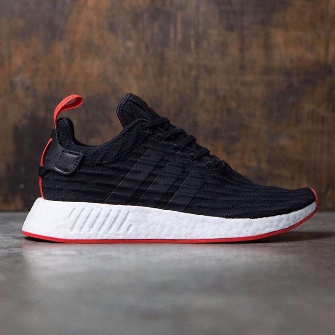 nmd r2 core black