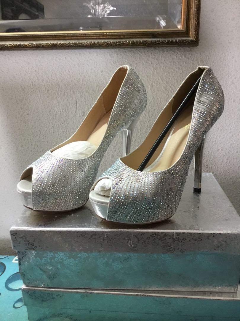 Silver Swarovski crystals shoes new not worn Women s Fashion