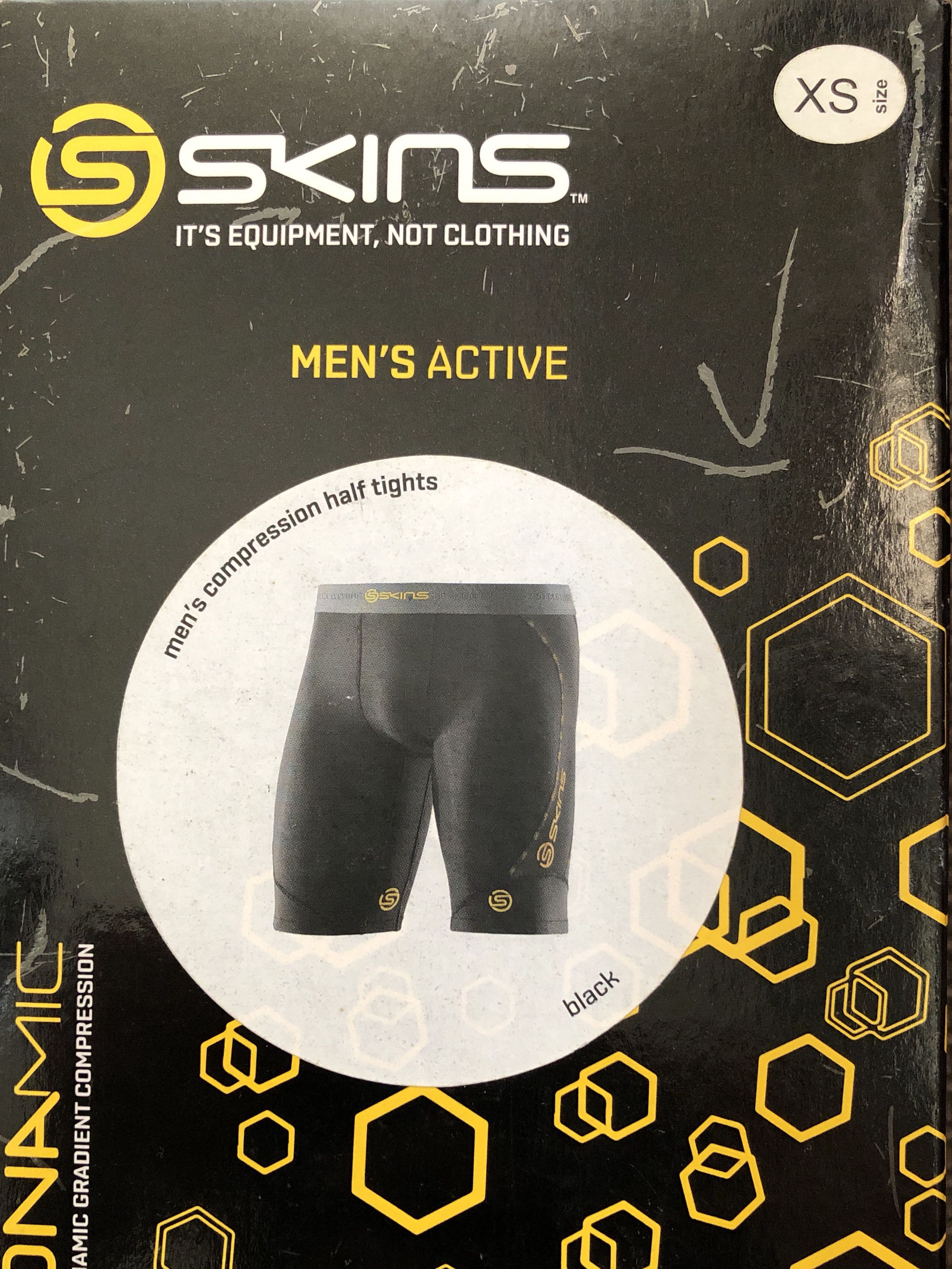 SKINS DNAmic MEN's COMPRESSION HALF TIGHTS XS, Men's Fashion, Activewear on  Carousell