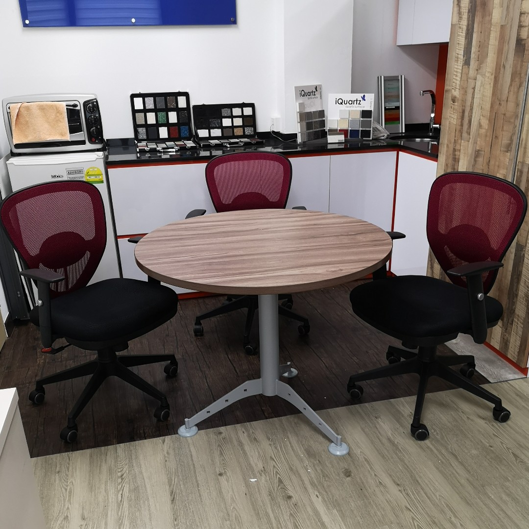 Study Chair And Round Table
