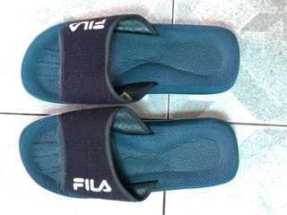 Fila flip flops