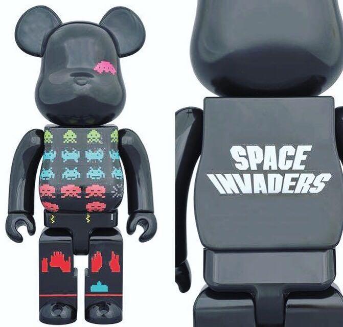 bearbrick space invaders