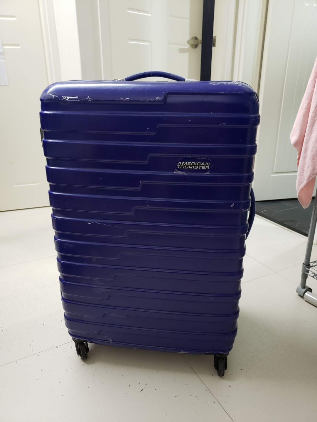American Tourister Handy 28 TSA