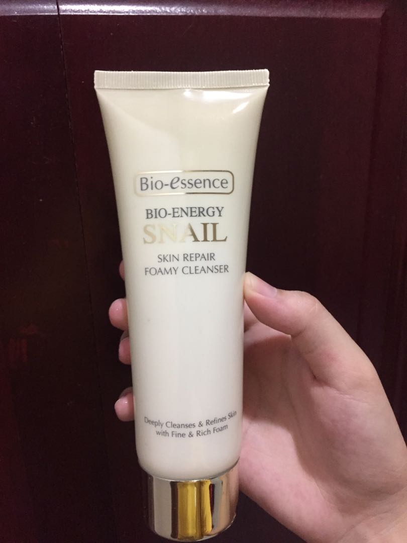 bio essence snail cleanser