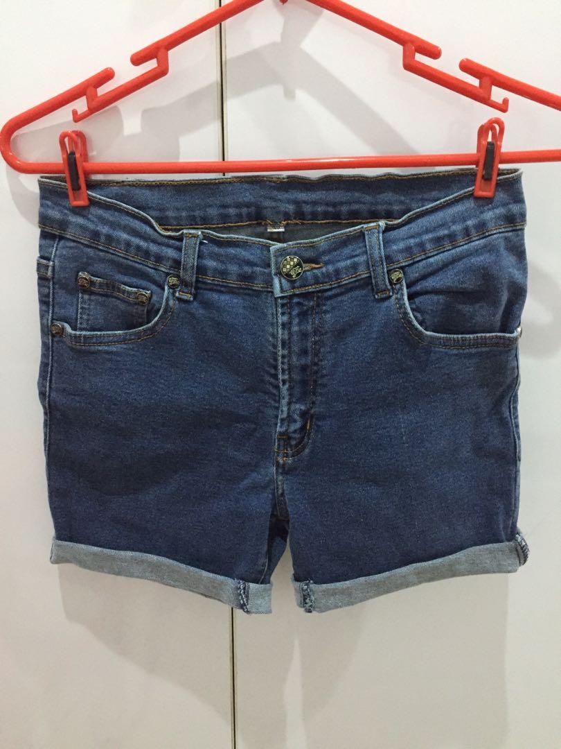 Burberry 2025 hot pants
