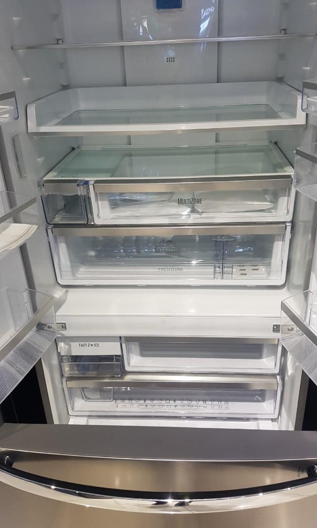 electrolux ref ehe5220aa 18.5cuft, TV & Home Appliances, Kitchen