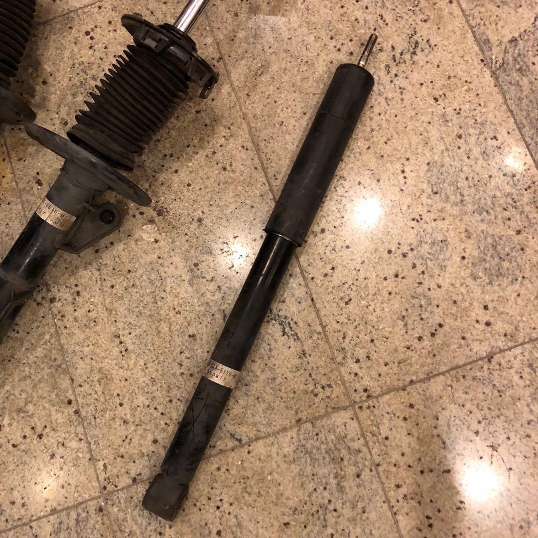 Honda Fit Jazz Gd1 Gd3 Front Struts L R And 1 Rear Shock Absorber Car Accessories Accessories On Carousell