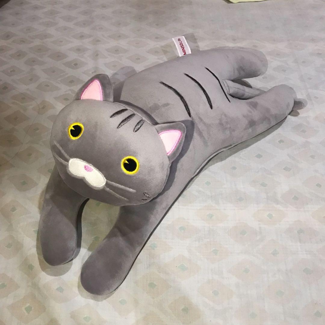 miniso cat pillow