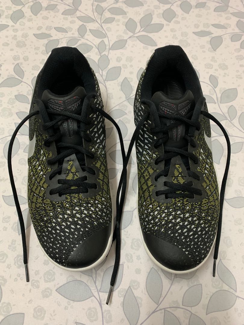 size 7 women's nike kobe shoes