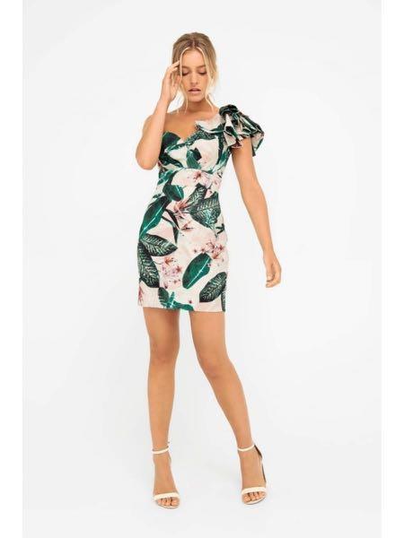 Sheike Water Petal Dress, Luxury, Apparel on Carousell