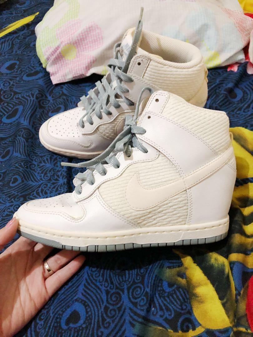 Sneakers Nike Wedges Original Fesyen Wanita Sepatu di Carousell