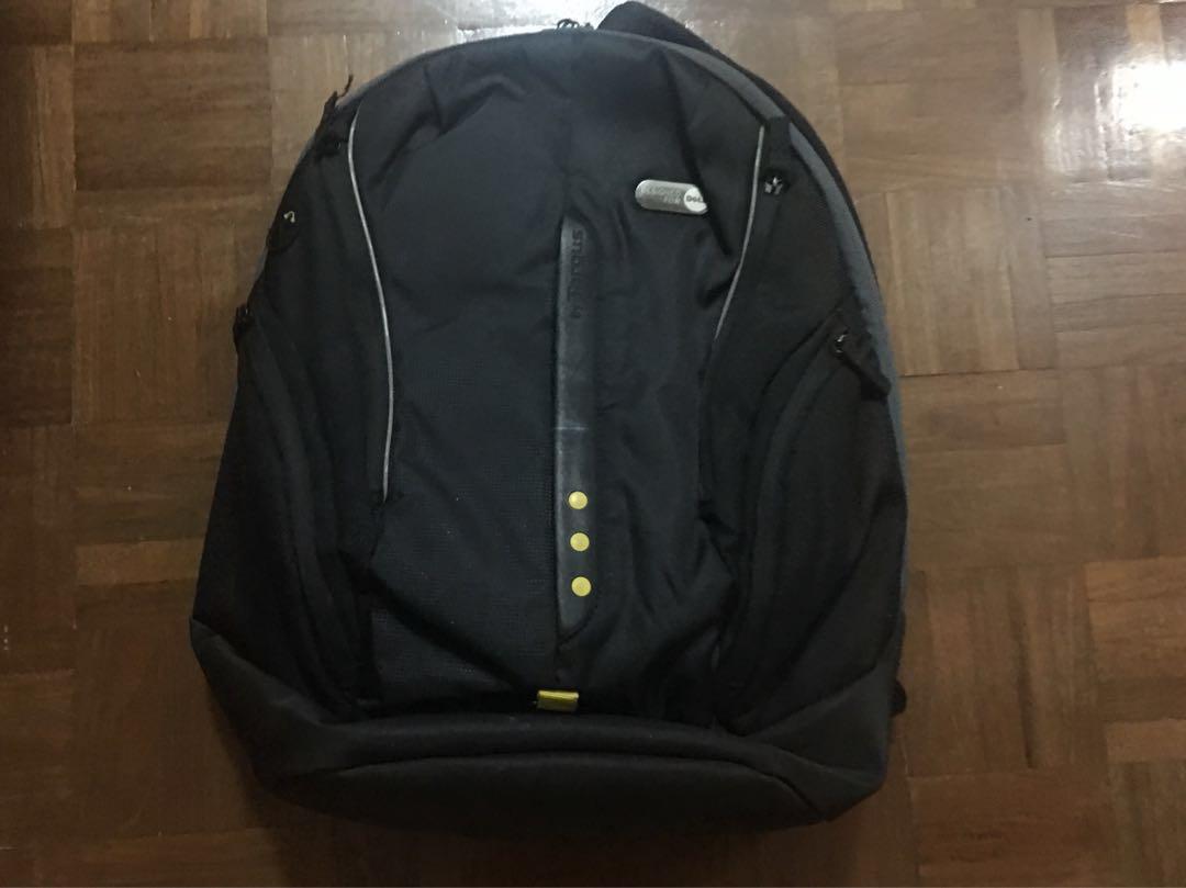 Targus Backpack (Category: Backpacks) located in Singapore. Submitted by david_king (Listing ID 221103085, Image 1). Description: Targus backpack for laptop. Condition 9/10. Used. .