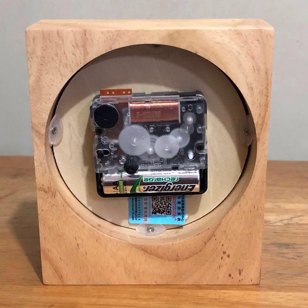 Vintage Retro Wooden Alarm Clock (Category: Clocks) located in Makati City. Submitted by citromon_potpourri (Listing ID 212631925, Image 3). Description: Material: Rubber Wood Movement Type: Stopwatch Diameter: 133mm Specification: 135mm x 133mm x 40mm Weight: 350g Features: Carved from a single piece of wood Chinese+ Roman Numerals i dex design Mute sweep seconds alarm clock.