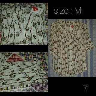 Blus crop flower