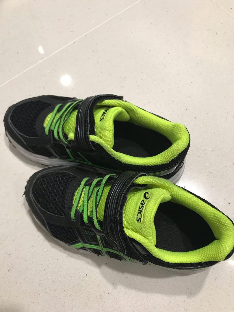 adidas boys shoes on Adidas Boy Running Shoes Babies Kids Boys Apparel 4 To 7 Years On Carousell