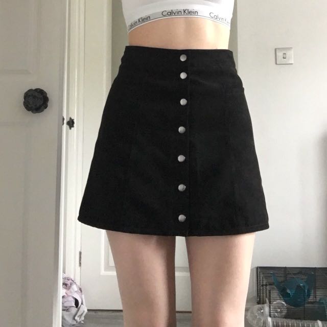 BNWOT H M Black Denim Buttondown Skirt Women s Fashion Bottoms