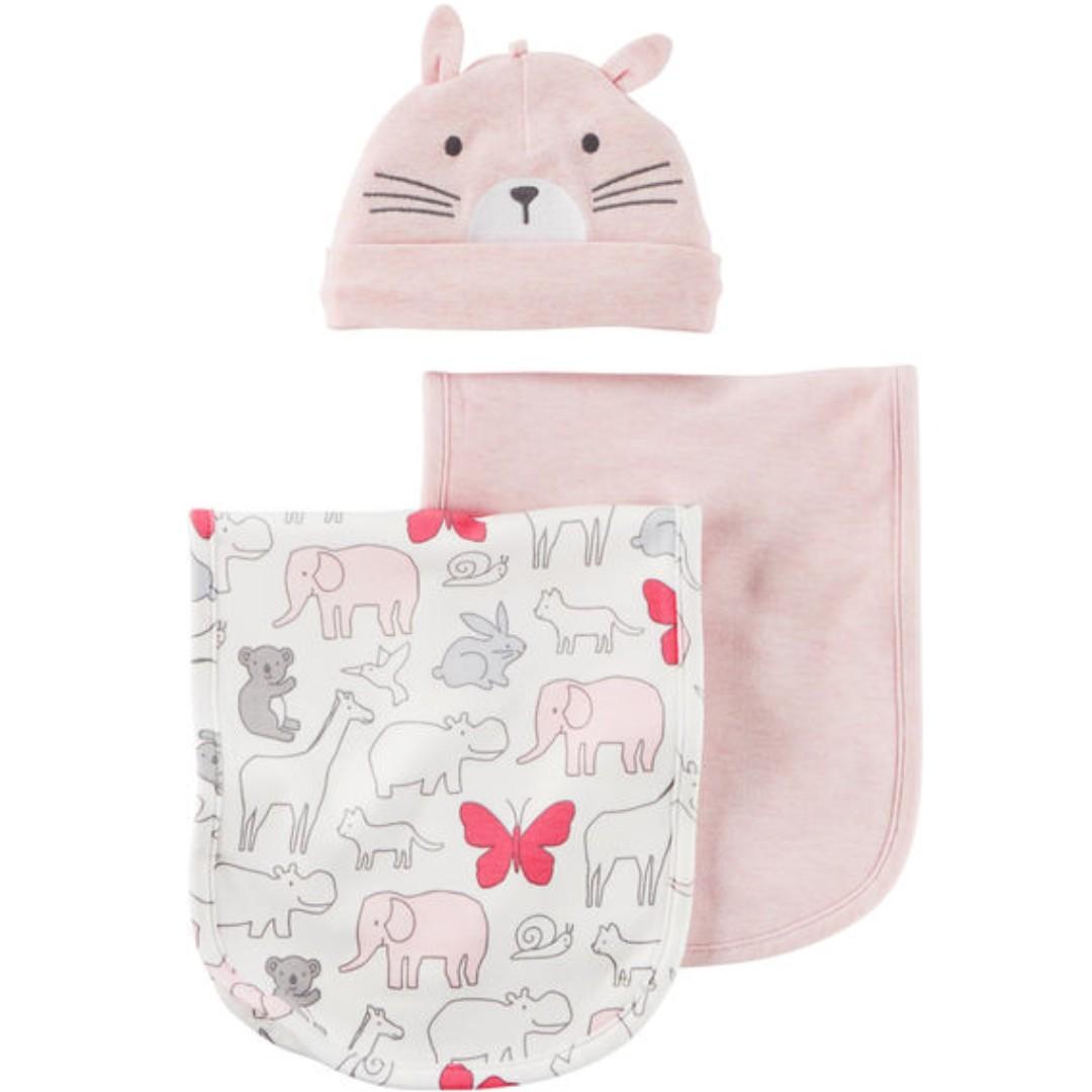 Carter’s 3-piece Burp Cloth and Hat Set Authentic (Category: Changing Mats & Accessories) located in Quezon City. Submitted by applebits (Listing ID 221436263, Image 3). Description: ☘️Perfect for a baby gift set ☘️so soft and adorable for your little one! ☘️with bound edge ☘️hat is embroidered with 3D ears ☘️AUTHENTIC CARTER’S, bought abroad ☘️Original price: $6.99.