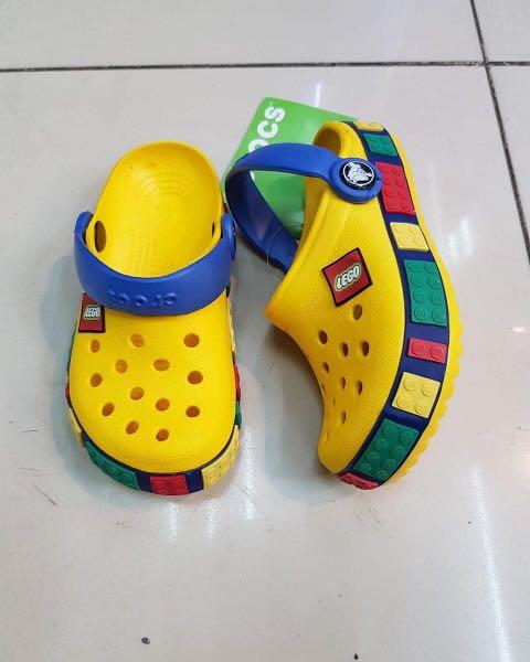 crocs lego original