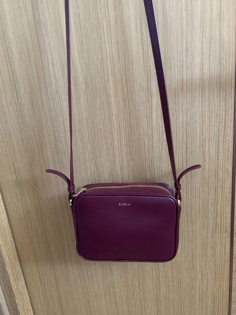 Furla Annie crossbody 90 new Carousell
