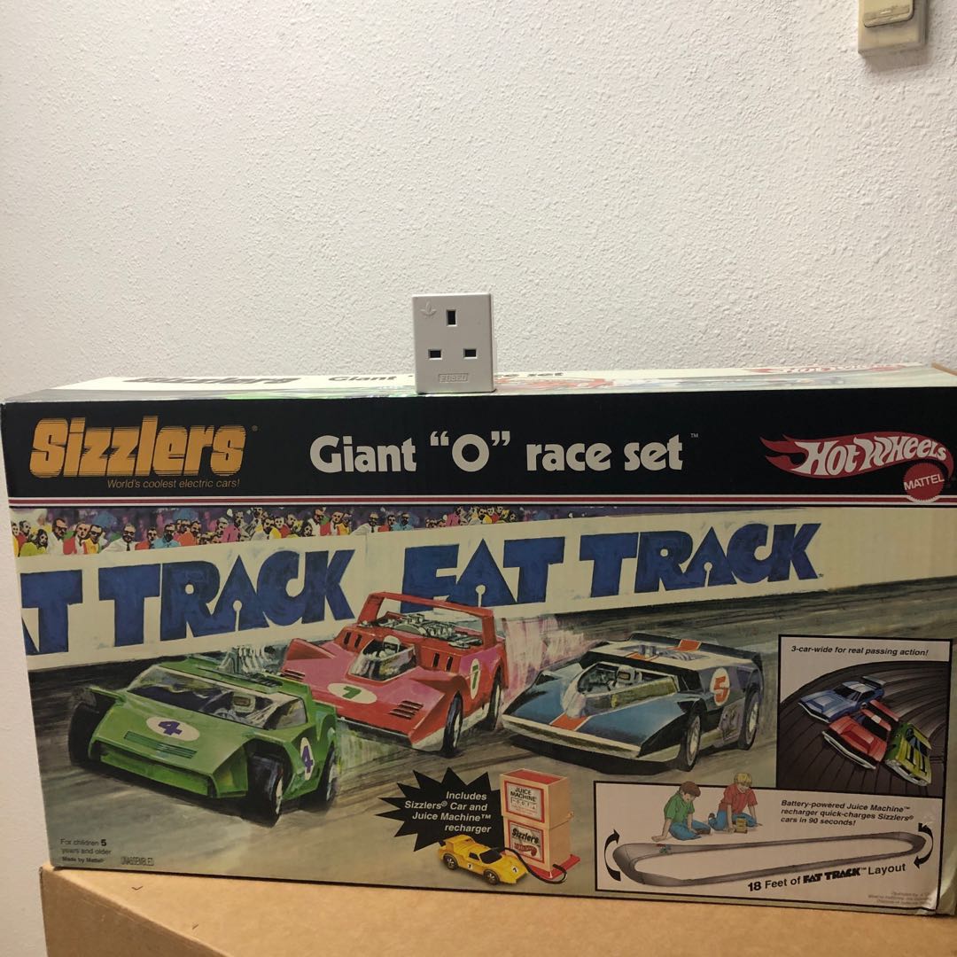 Sizzlers giant best sale o race set