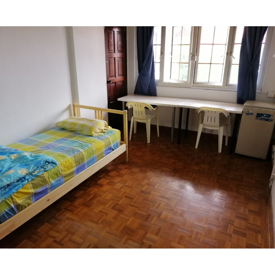 Large Common Room For Rent